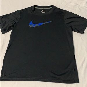 Boys Nike DRI-FIT Tee size L